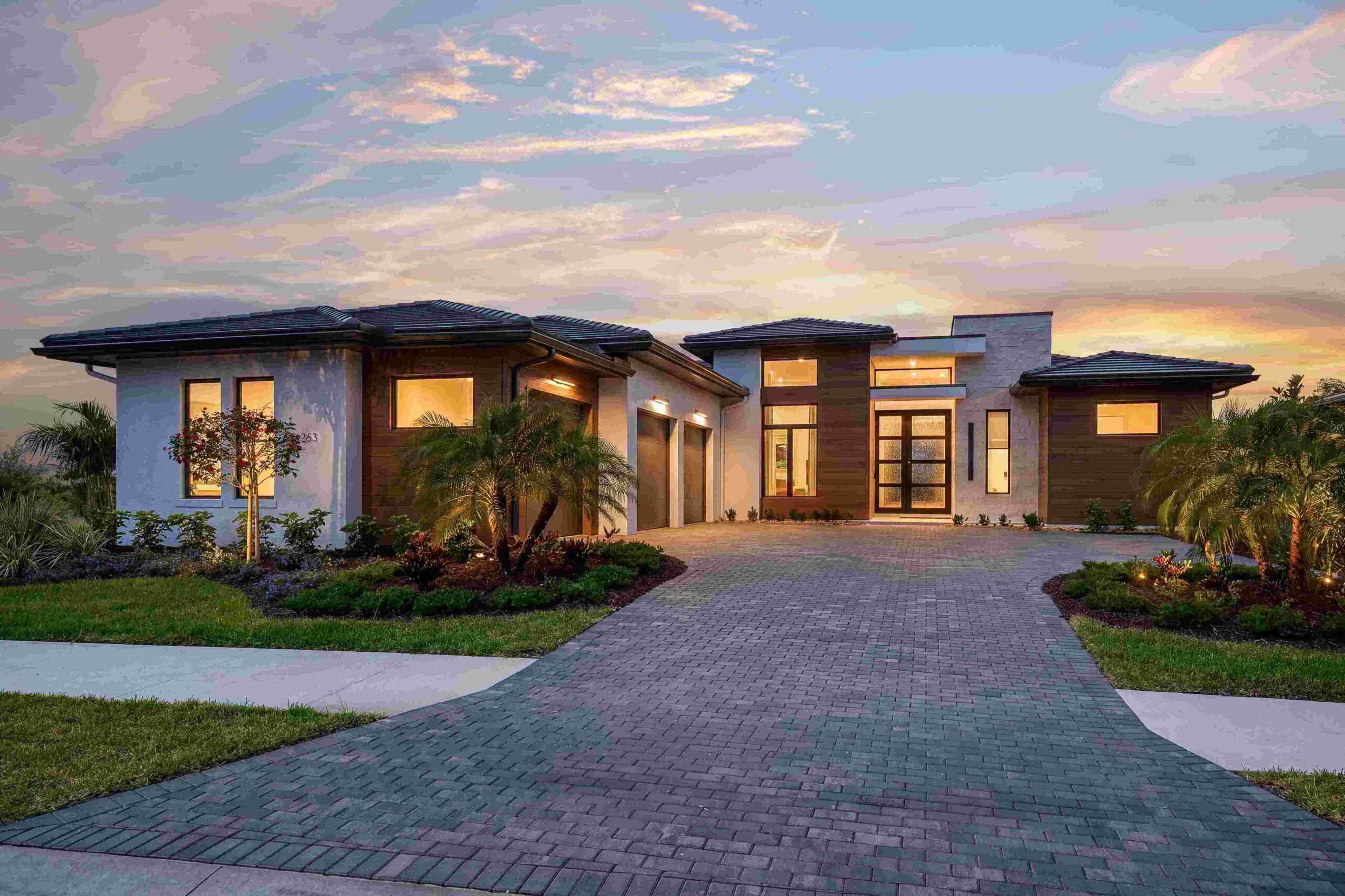 Lago Model Leaseback